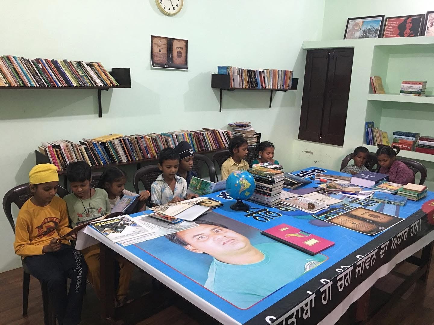 ਨੀਲੇ ਖਾਨ ਯਾਦਗਾਰੀ ਲਾਇਬ੍ਰੇਰੀ ਰਾਈਆ