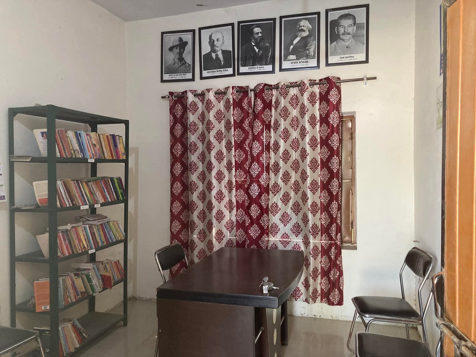 ਗ਼ਦਰੀ ਬਾਬੇ ਲਾਏਬਰੇਰੀ